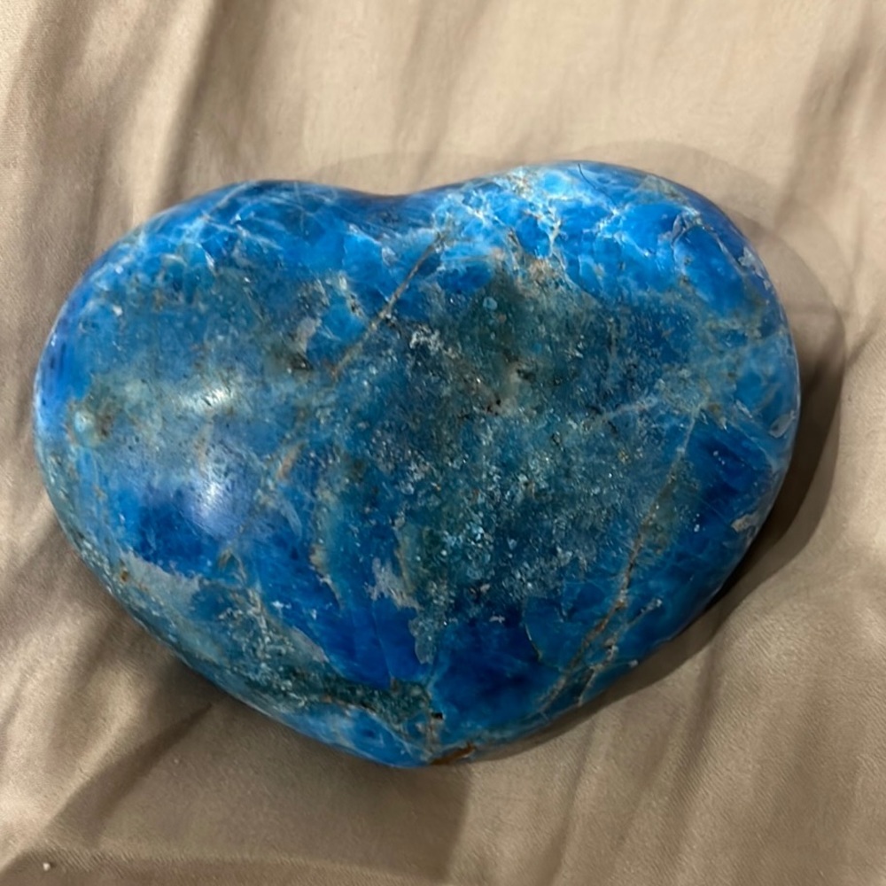 Crystal heart shape